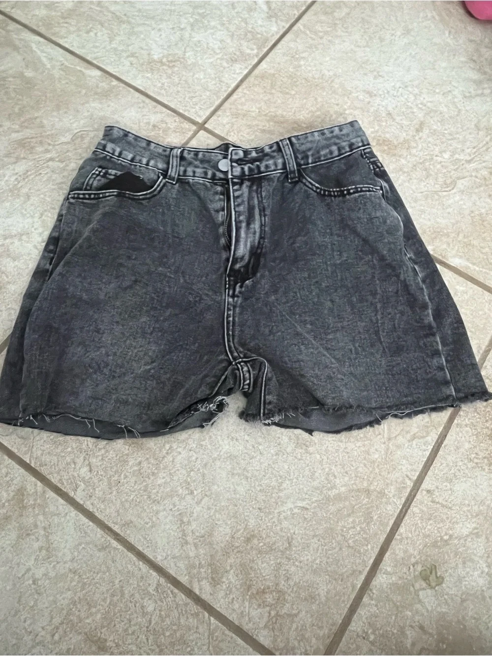 SHEIN Washed Black High-Rise Frayed Denim Shorts